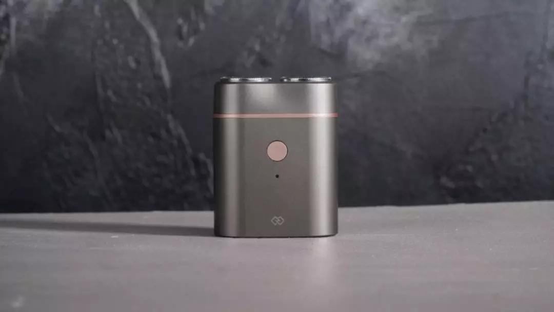 削铁如泥剃须刀,巴掌大的剃须刀你用过吗