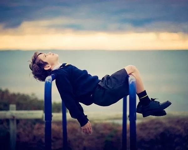 当孩子沉迷游戏家长该怎么办,当孩子沉迷游戏上瘾家长该怎么办