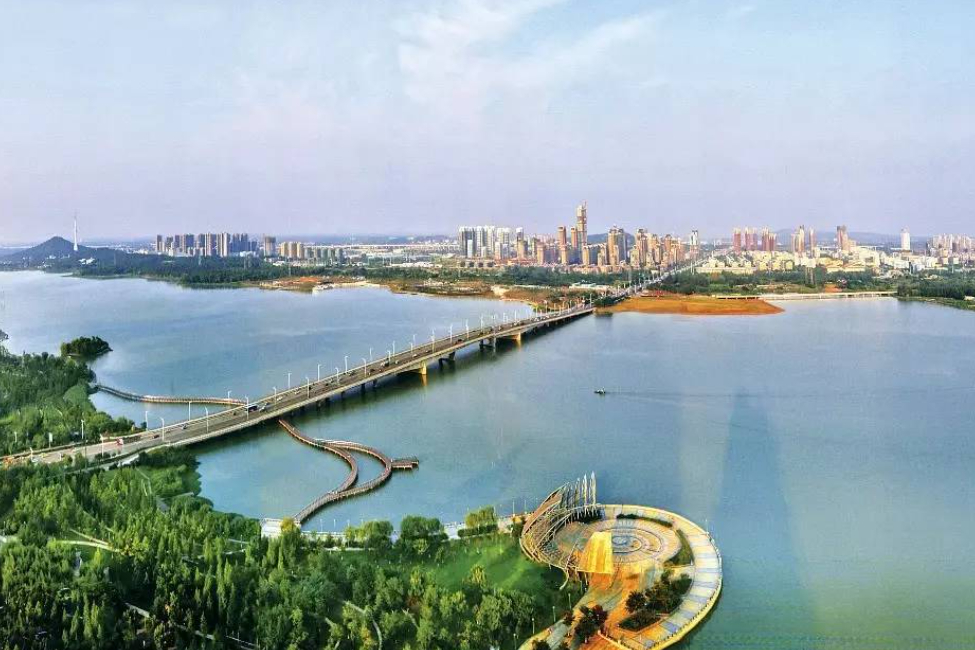 蚌埠三所“琥珀中学”，走向“大众的视野”，是学生的“乐园”