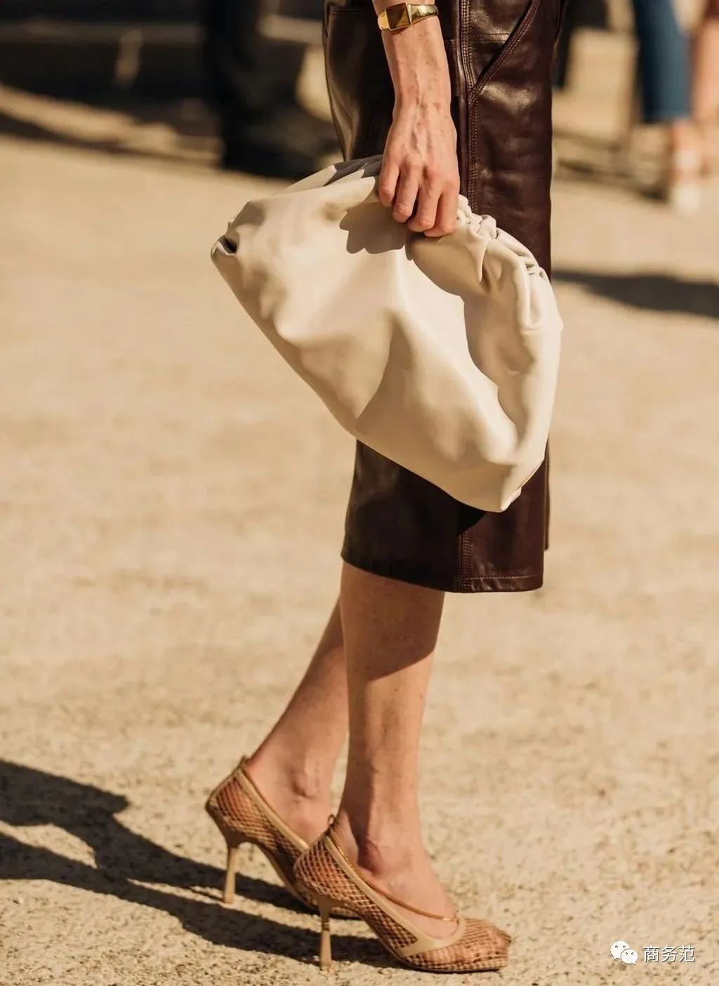 职场女生第一个包包,职场girls