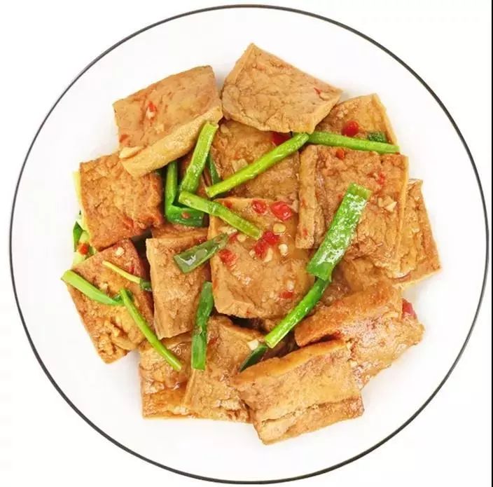 便利蜂西红柿炒鸡蛋的热量,便利蜂的青椒鸡丁