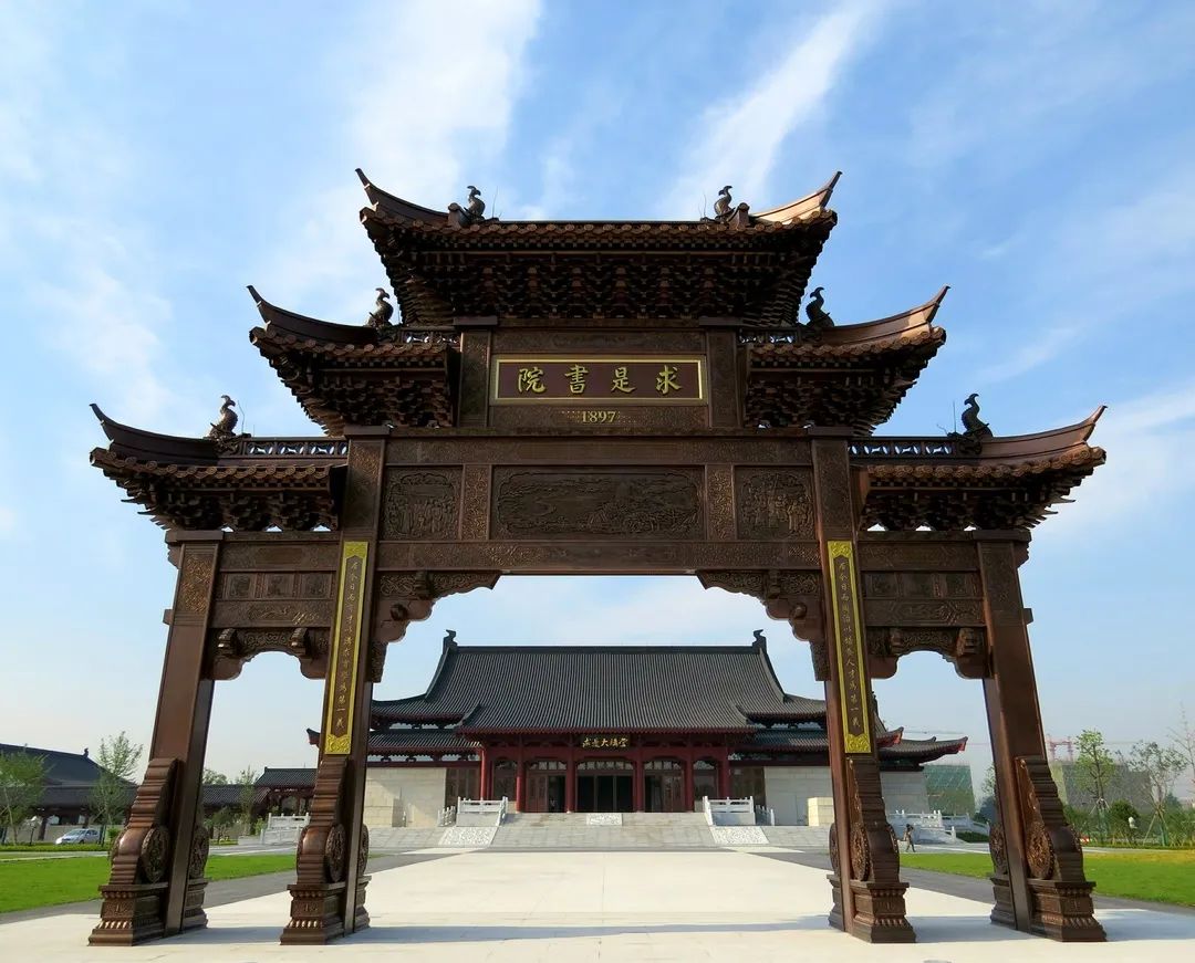 浙江大学：相约最美杭州选择最爱浙大开启最好未来