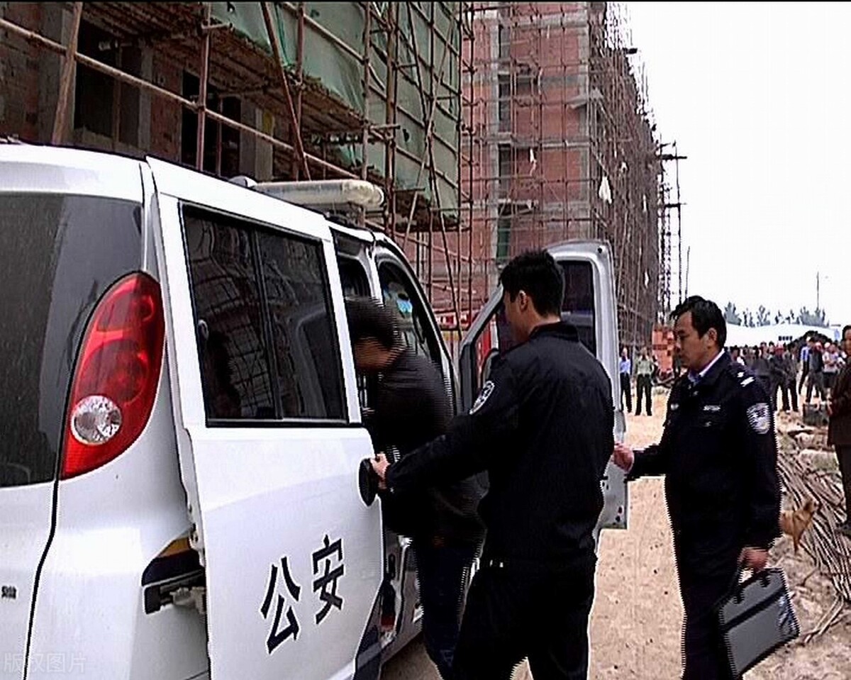 交通肇事罪如何认定逃逸致人死亡,故意伤人且肇事逃逸应判多久