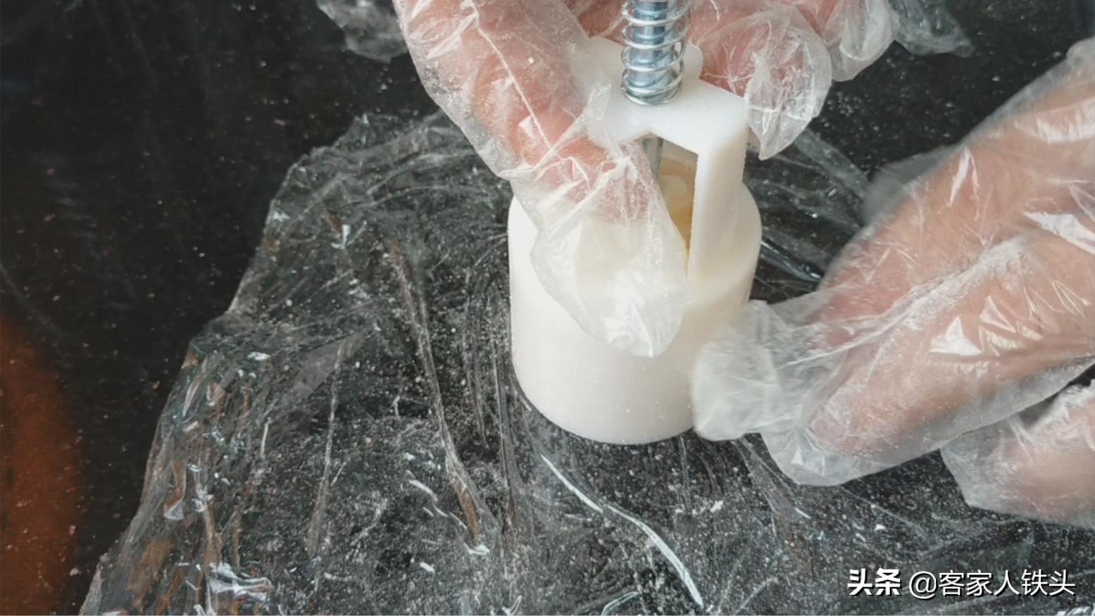 香甜软糯好吃不上火冰皮月饼,想吃月饼教你在家做