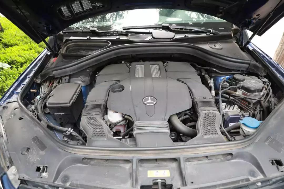 gle400轿跑suv试驾评测,奔驰gle400ecoupe