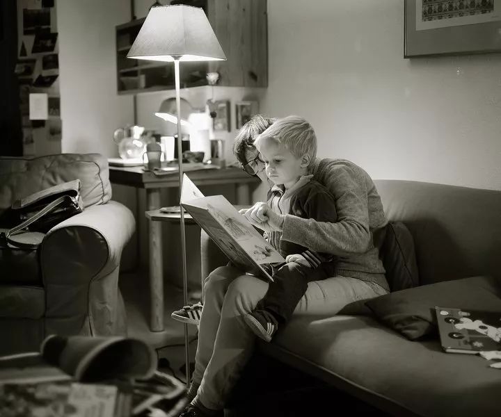 幼儿园孩子比赛失败老师如何安慰,孩子参加比赛没得奖怎么安慰