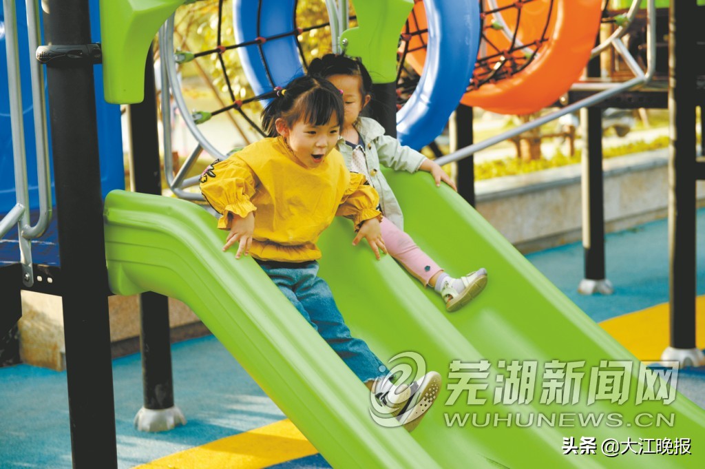 改造后的银湖公园,银湖公园全景图