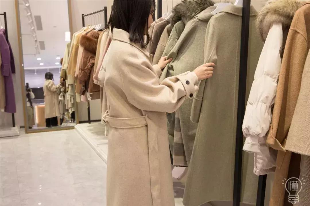 一口气开了三家火锅,一口气连开六家店