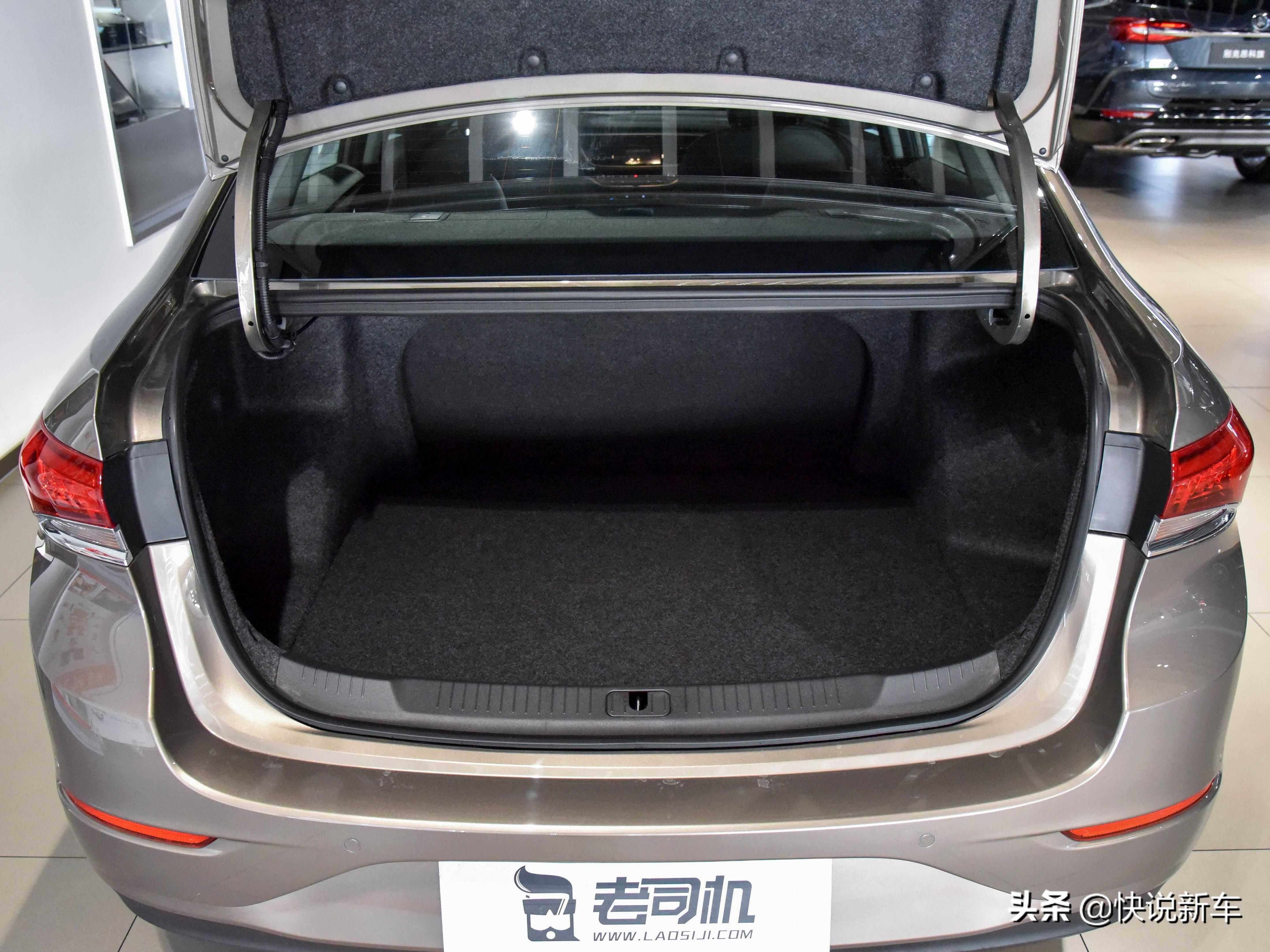 别克英朗2021款四缸真实油耗8.2,别克全系空间实测