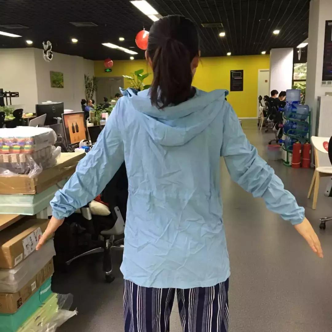 防晒衣评测|阿迪、耐克不防晒,它竟比棉T恤还透气