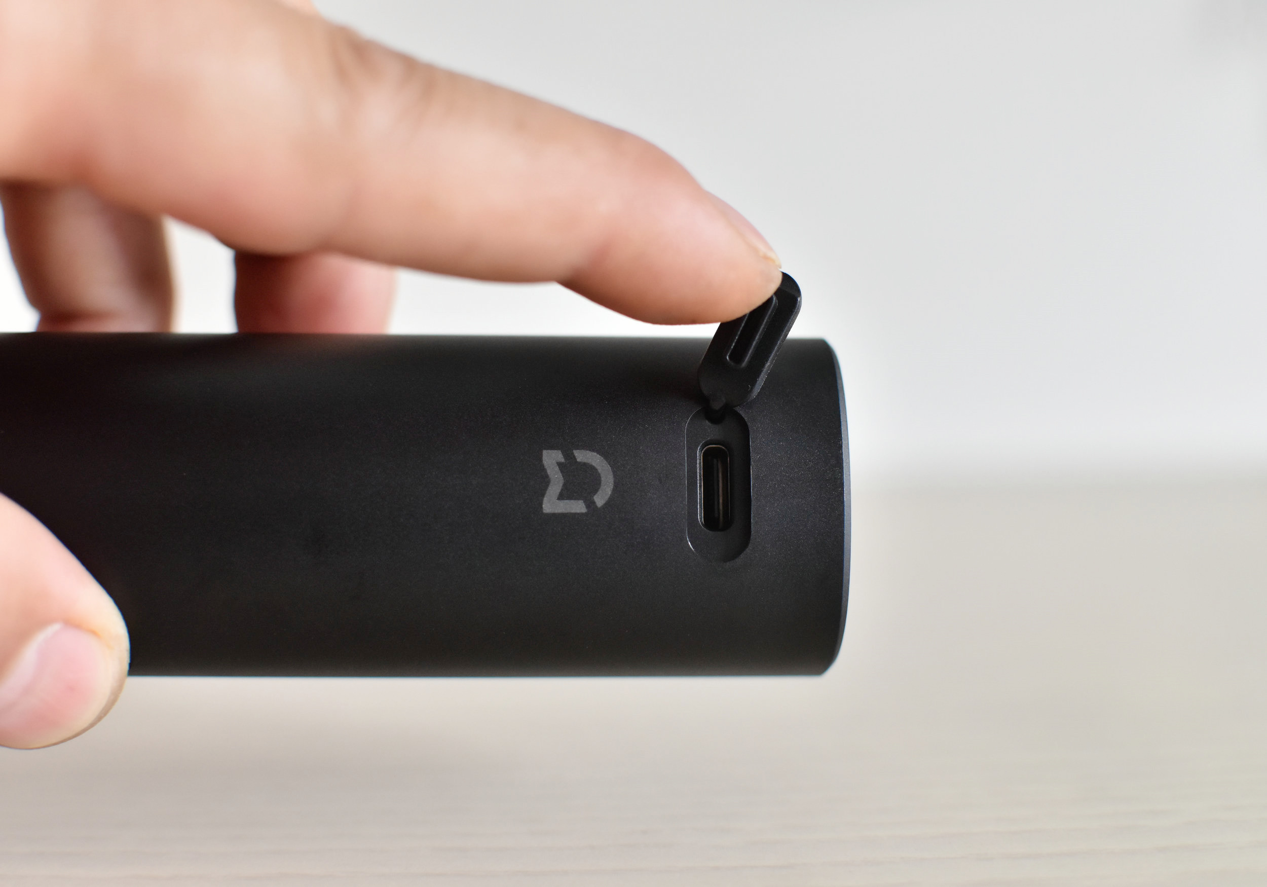 99元秒变玉面小鲜肉，小米米家电动剃须刀S300快准稳的剃须体验