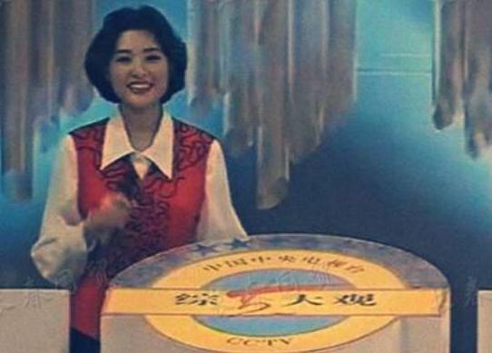 赵薇蒋雯丽长相分析,蒋雯丽比赵薇大10岁