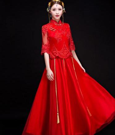 敬酒服跟酒店背景颜色一致好吗,敬酒服不选红色