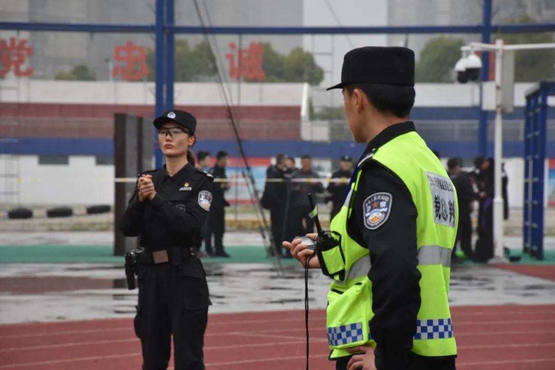 阜阳特警实战比武竞赛,三连冠夺冠视频