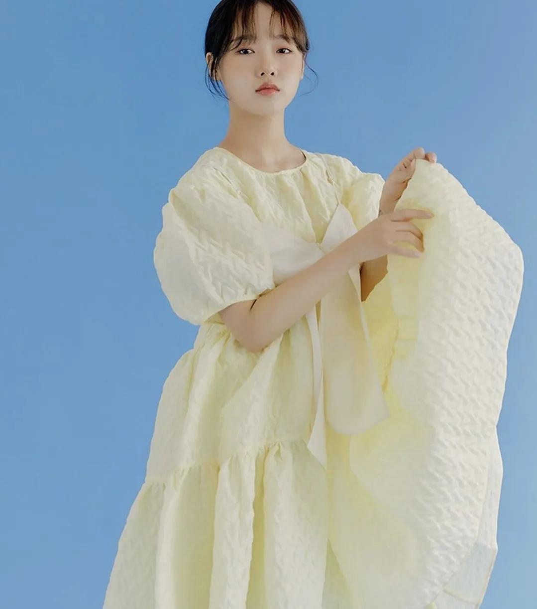 矮个子穿娃娃裙,穿娃娃裙适合扎的发型