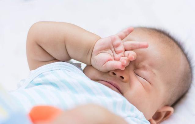 3个月宝宝睡眠减少是什么征兆,宝宝睡眠周期45分钟什么时候改善