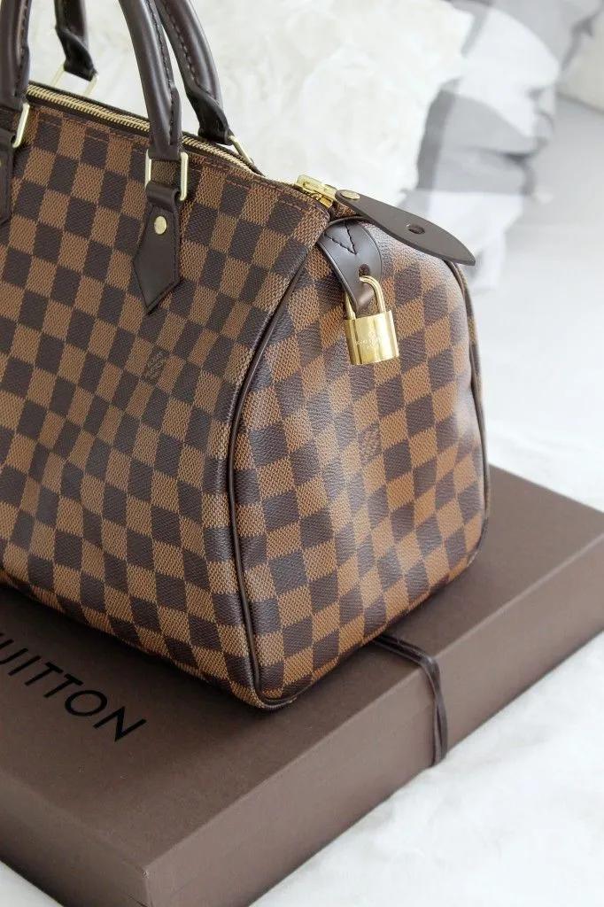 最经典的lv包包款式推荐,lv最经典的包包多少钱一套