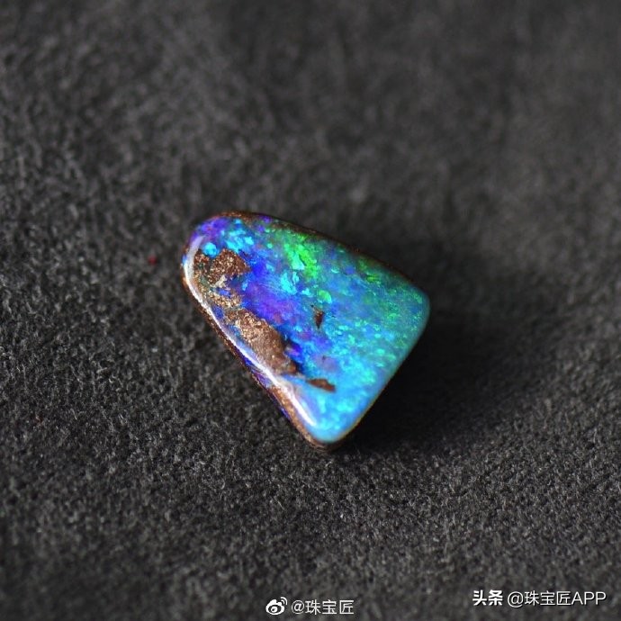 欧泊首饰好吗,欧泊饰品属于什么档次