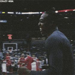 做梦去踢足球比赛搞笑视频,搞笑gif足球动态图