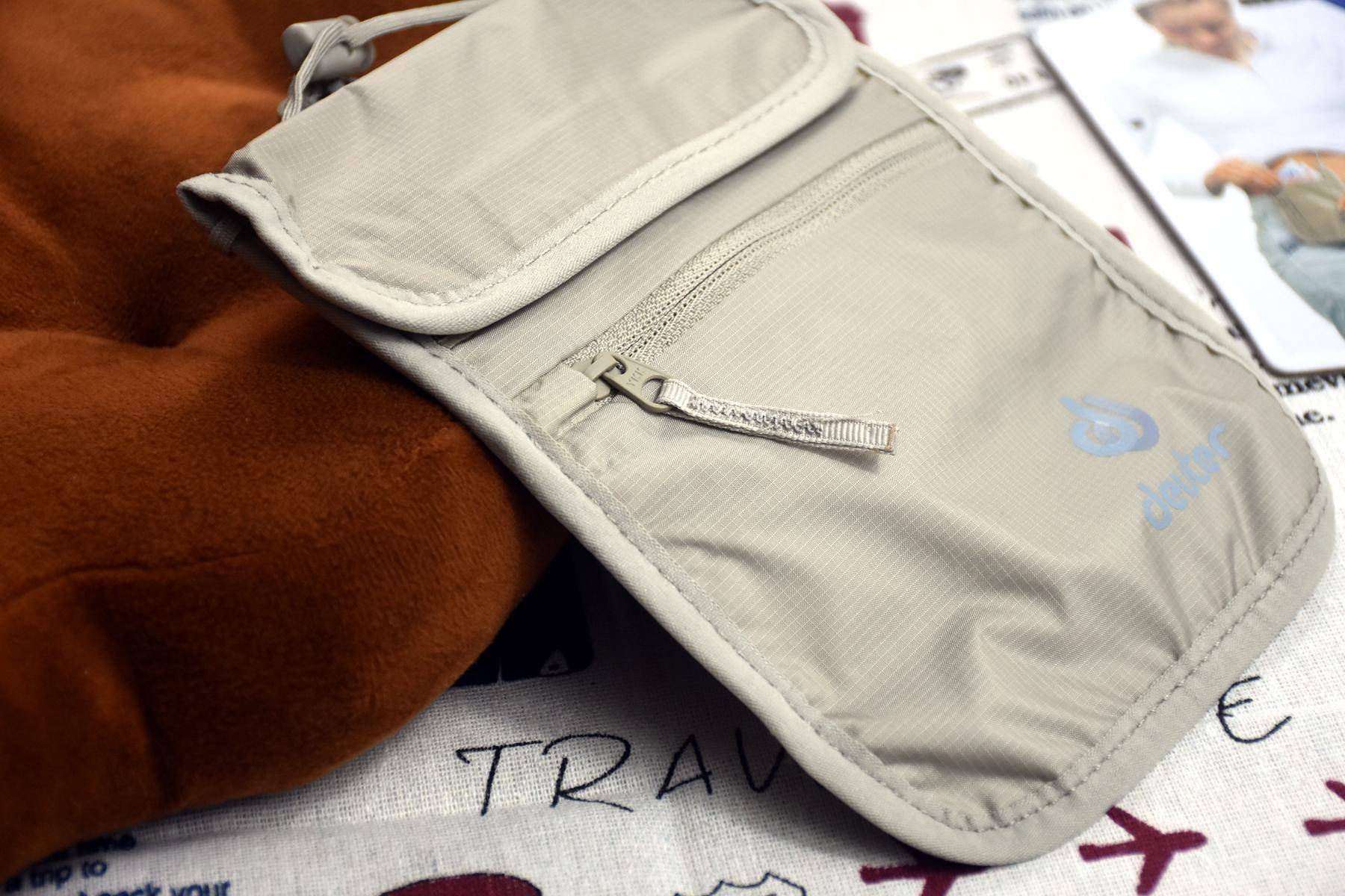 迪卡侬登山背包和多特,多特的背包和迪卡侬