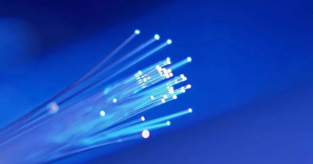 万代新品：1/5000，歼星舰StarDestroyer，自带led