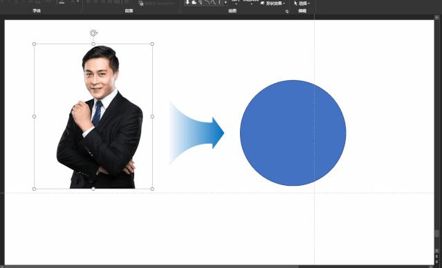 鍥㈤槦浜虹墿浠嬬粛ppt,鍥㈤槦浠嬬粛ppt妯℃澘