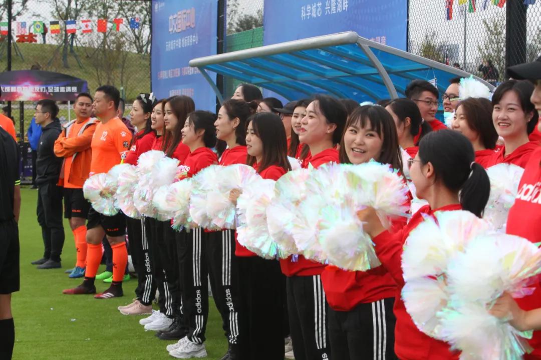 足球赛展现风采,足球比赛赛出风采