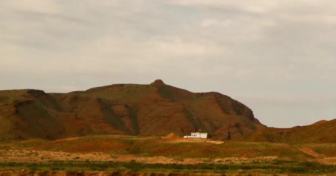 青铜峡中国军人,青铜峡黄河大峡谷军人免费吗