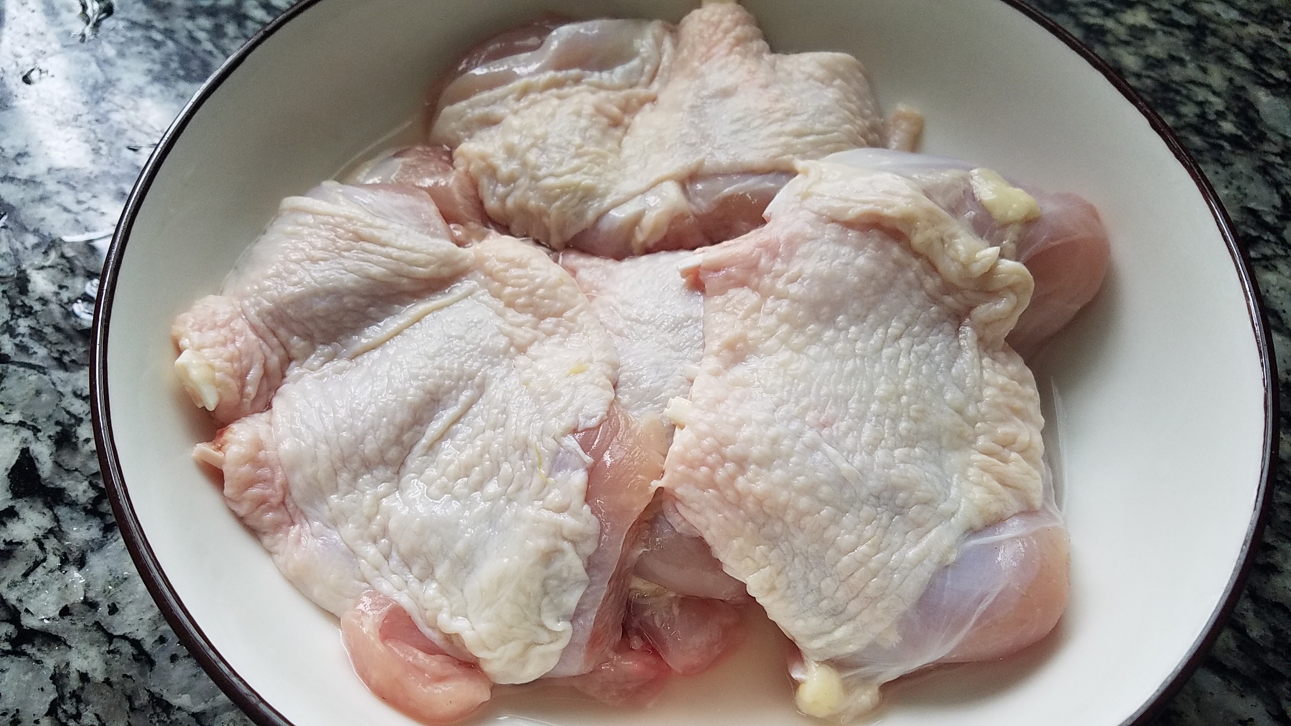 鸡腿炒洋葱的做法简单又好吃,鸡腿洋葱土豆的做法大全家常