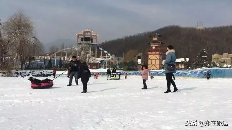 一个很好玩儿的地方「中原雪乡墨子古街」坐着火车穿越童话世界！