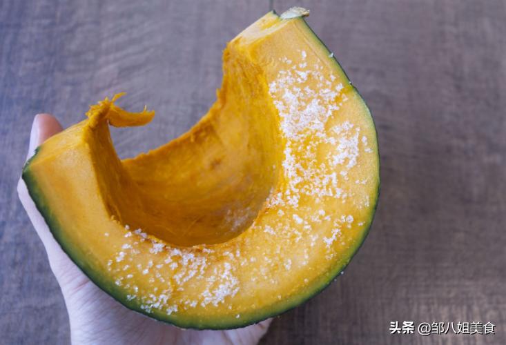 南瓜汤圆吃不完怎么放冰箱保存,板栗南瓜怎么保存才能放得更久