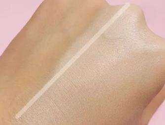 夏季粉底液测评视频大全,四款夏季必备粉底款款好用不踩雷