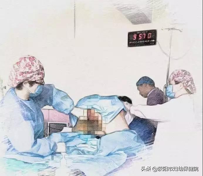 趴着生孩子顺利吗,趴着生宝宝一会就生出来了