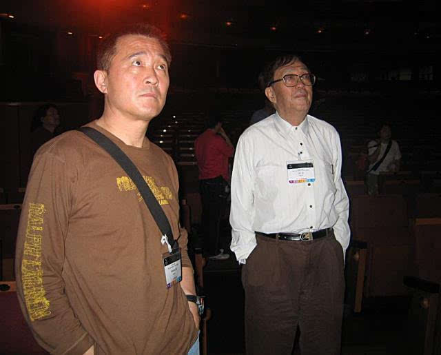 捧红姜文潘虹的谢晋，85岁去世被恶意*谤诽**，83岁遗孀见到人性之恶