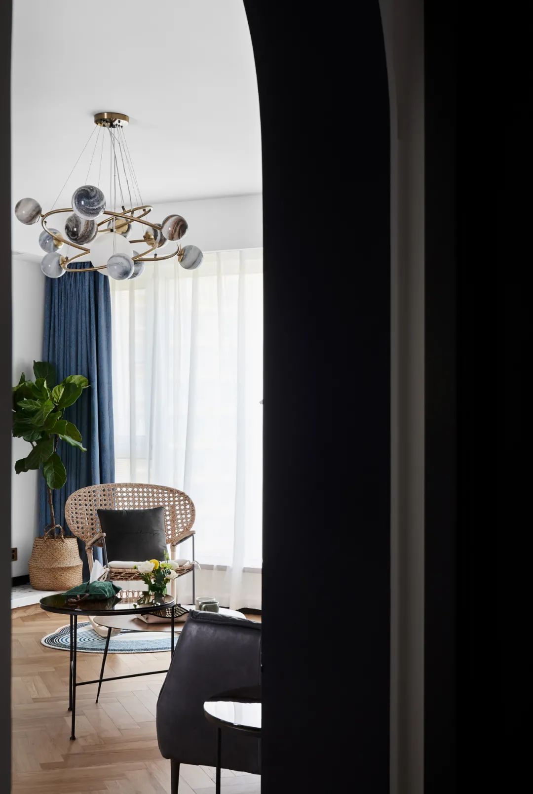 邻居秀家|细节控的家有多治愈?单凭她家开关就能出圈了