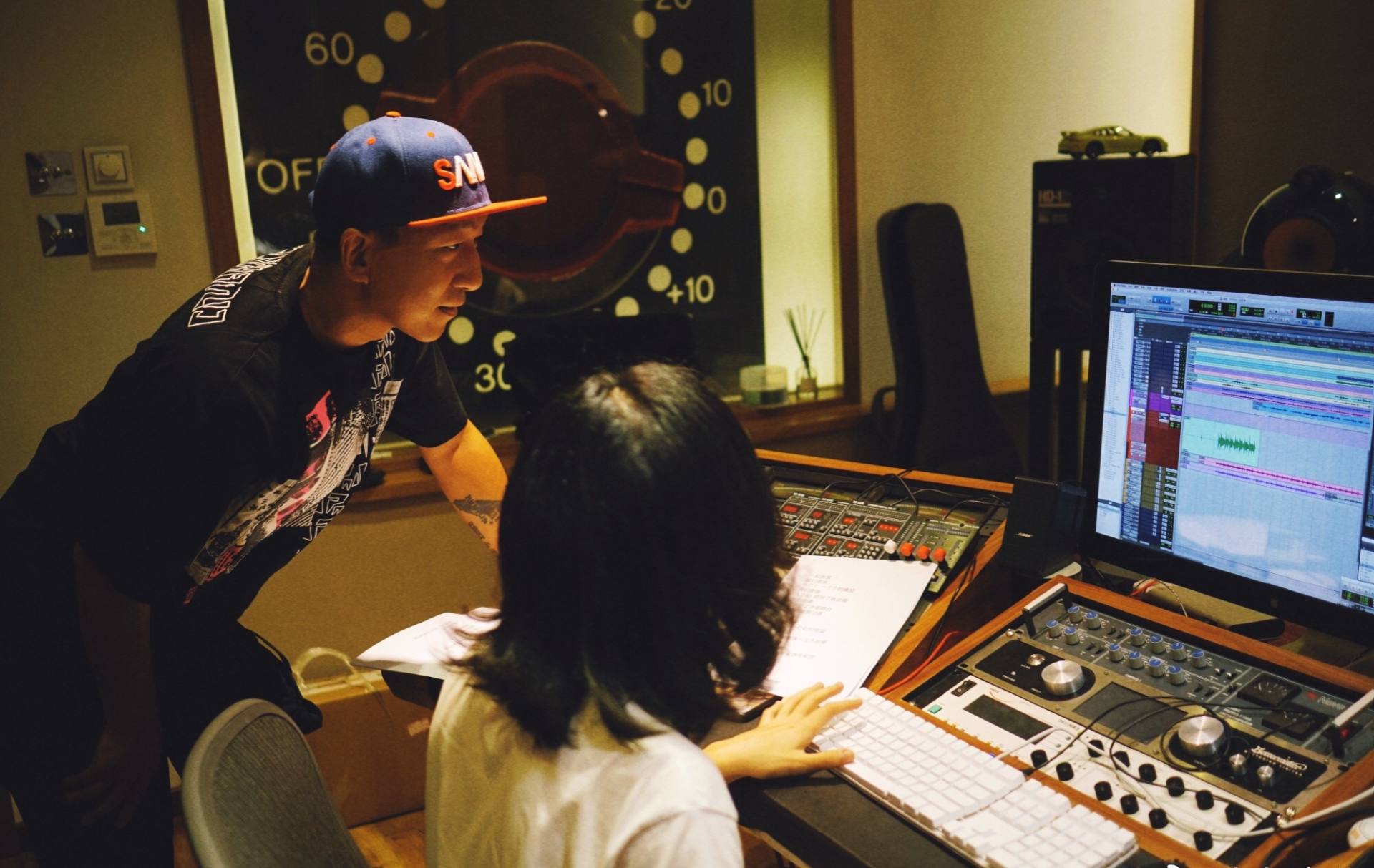 羽泉和谁合开公司,成名路的辉煌与辛酸羽泉