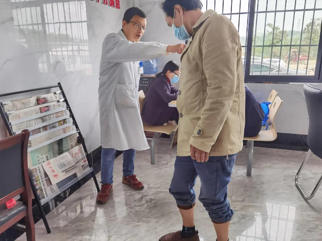 流动车管所下乡服务暖民心,车管所为民服务的暖心小事