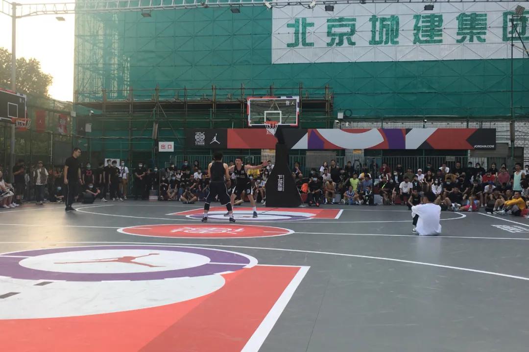 吹水鸭先知｜当宇航员、藤原浩、ow球鞋出现在老师的脚上...