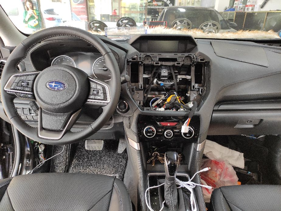 斯巴鲁森林人音响调节最佳效果,斯巴鲁森林人用的什么音响