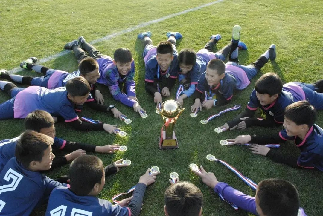 鲅鱼圈中考喜报,鲅鱼圈一举夺魁