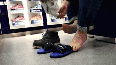 “踩在棉花”上的超厚拖鞋，价格不到30元，OMG哥轻松卖出20万双