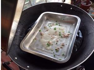 在家普通米制作肠粉米浆视频,自己在家也可以做美味肠粉