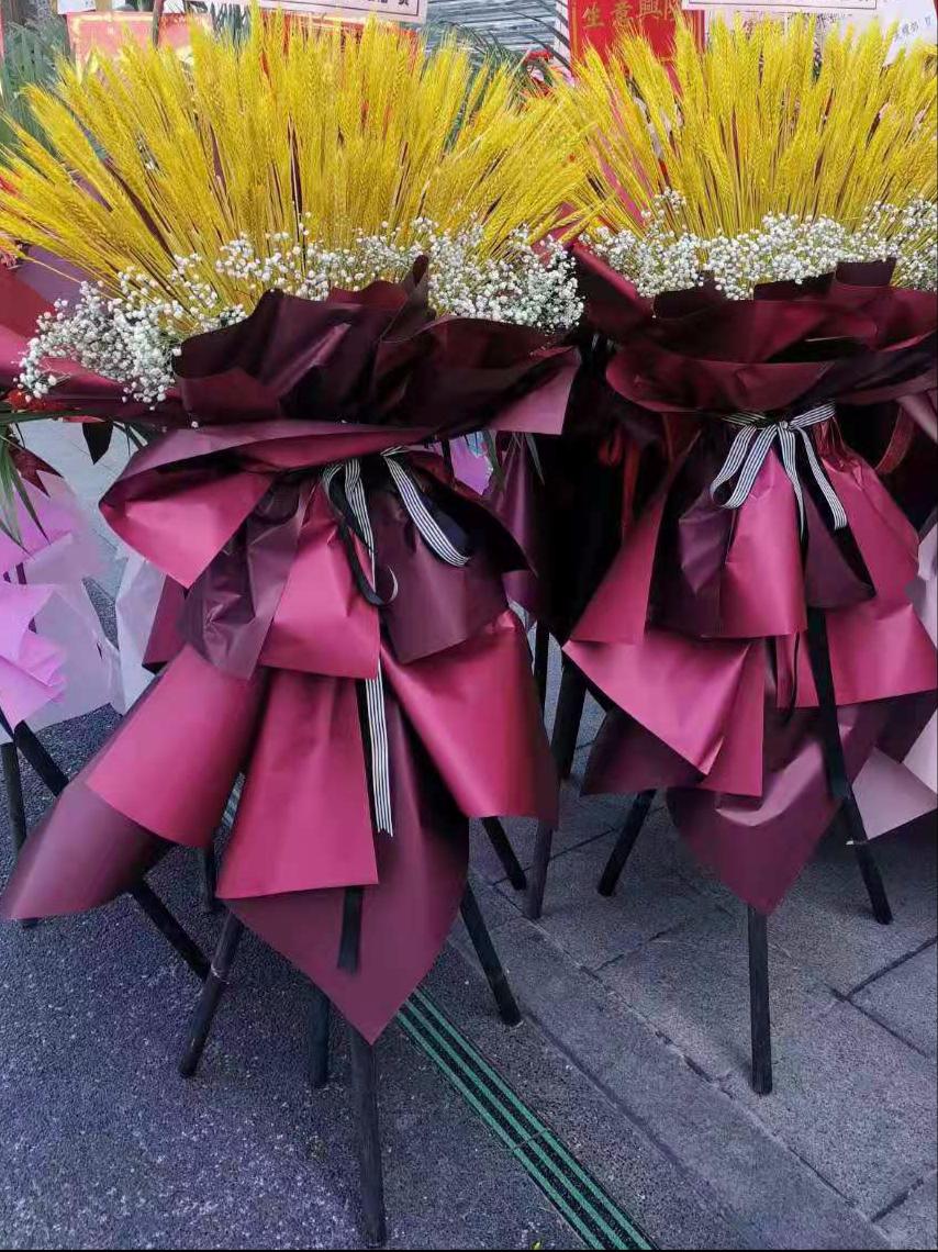 搭配向日葵的开业花篮,开业花篮鲜花和麦穗搭配