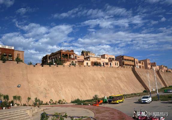 喀什噶尔古城开城仪式,喀什噶尔古城和喀什古城