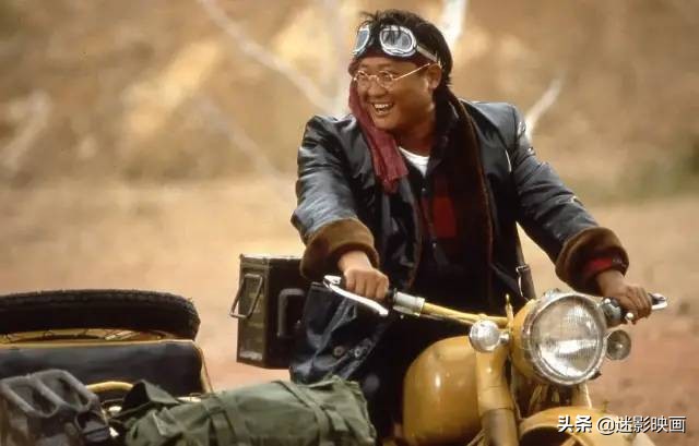 洪金宝请40位明星客串,洪金宝成龙元彪合演电影贺岁片