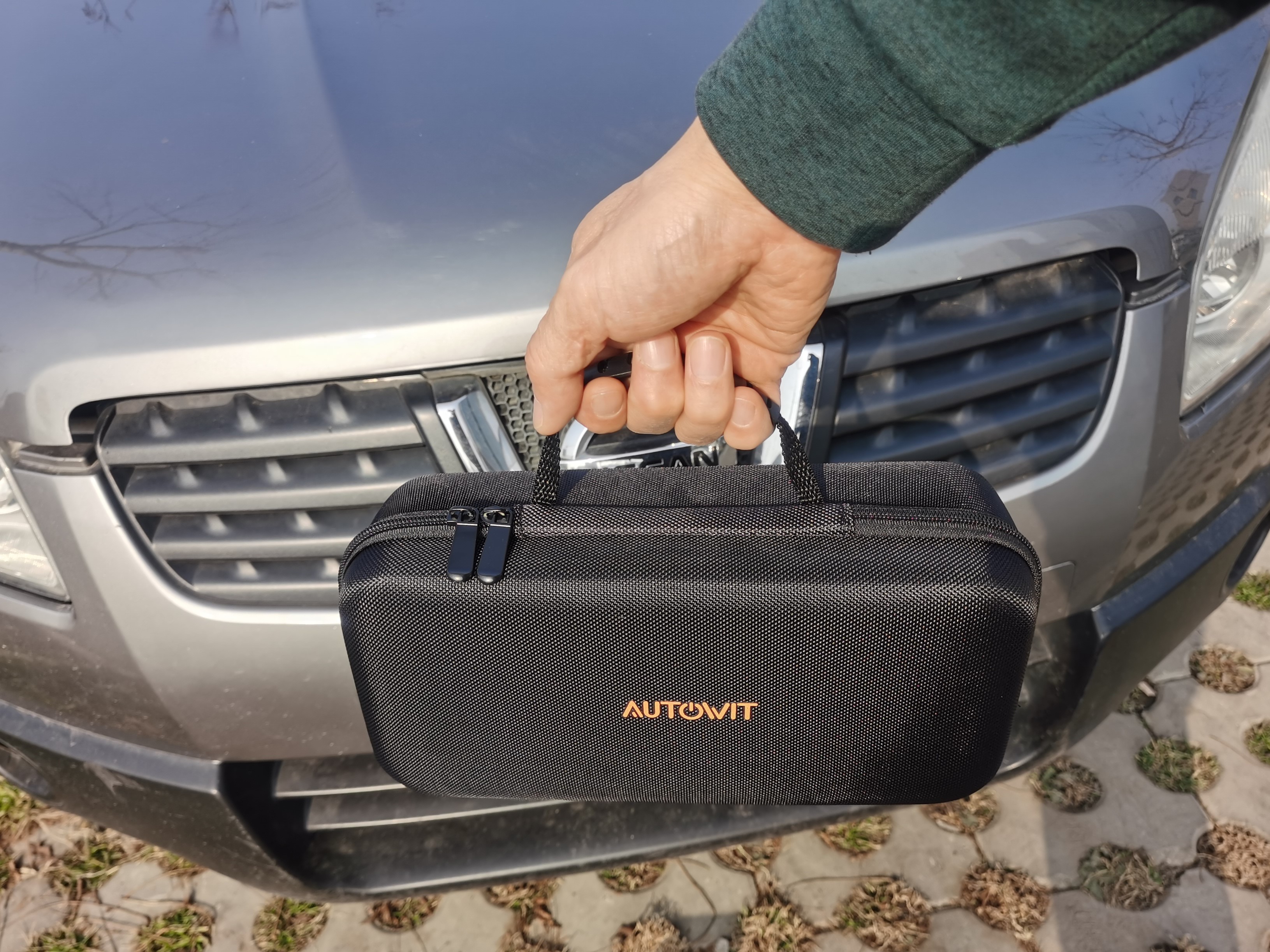 0电量储备“板砖”,也能分分钟启动趴窝汽车——autowit超级电容