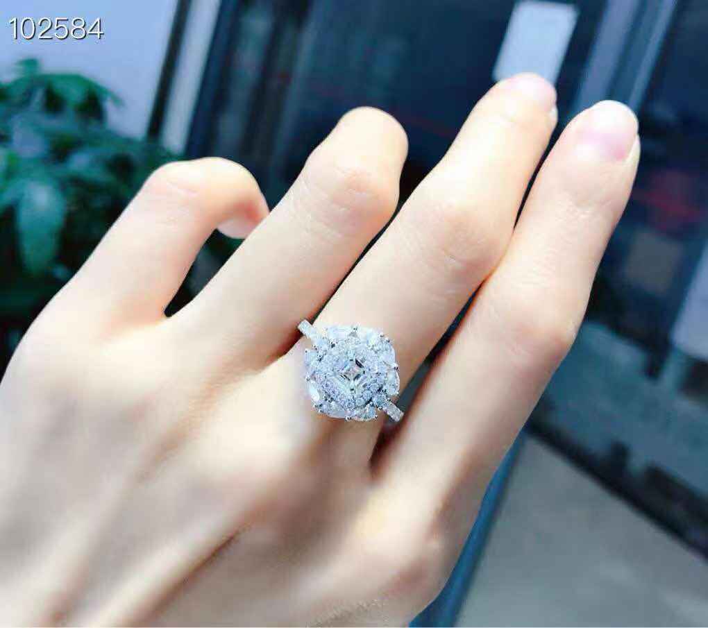 精品店的首饰一般是什么材质,珠宝定制怎么开店