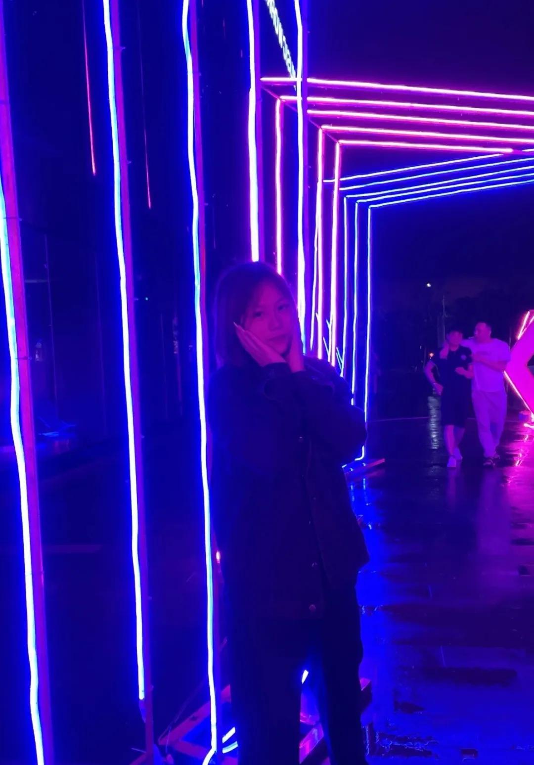 网红酒吧蹦迪卡点,极致氛围网红酒吧