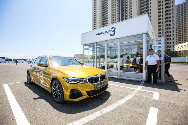 全新宝马3系国内试驾视频标轴,宝马长轴3系