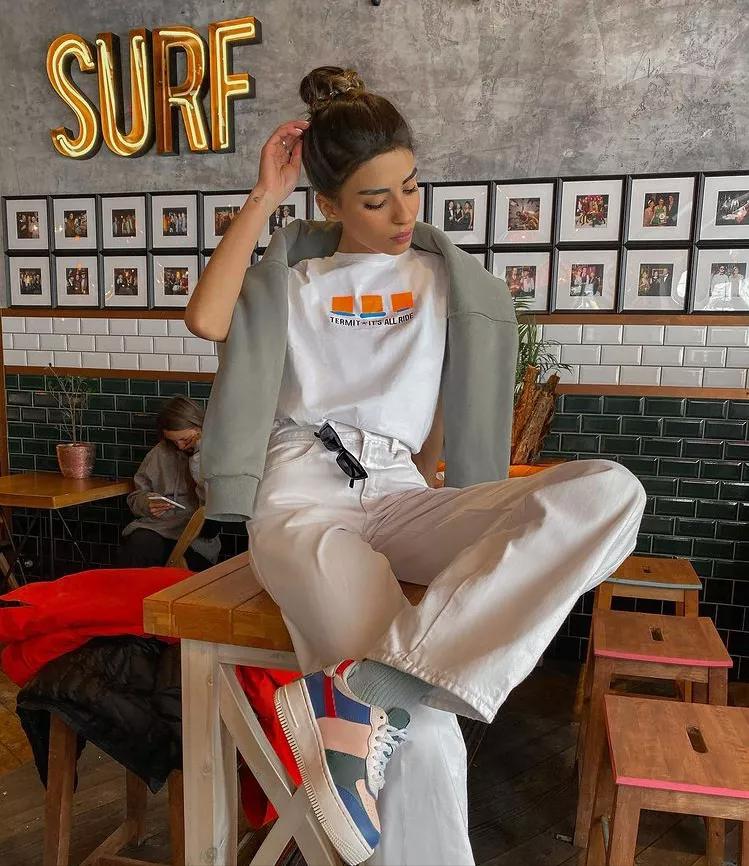 想穿得简单舒适一点,想要穿得时髦又凉快